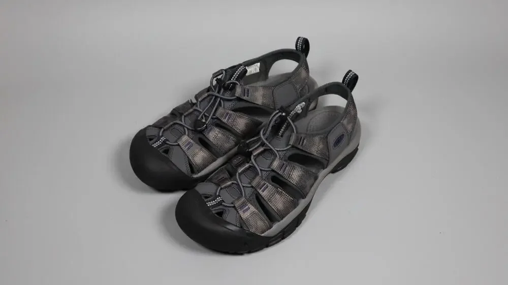KEEN Men's Newport H2 Closed Toe Water Sandals Magnet Chevron Hiking Shoe Size 9